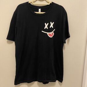 CANVAS Bella black shirt sleeve tee shirt size Xl with great graphics. Pre owned